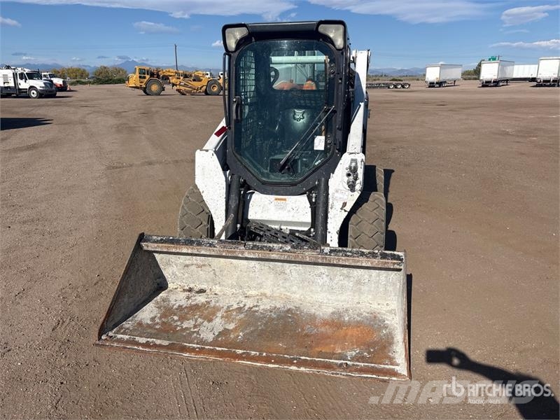 Bobcat S590 Мини-погрузчики