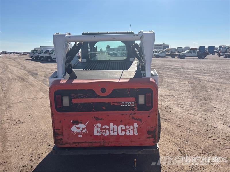Bobcat S590 Мини-погрузчики
