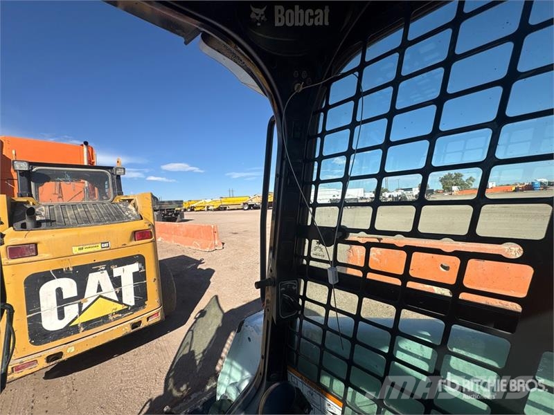 Bobcat S590 Мини-погрузчики