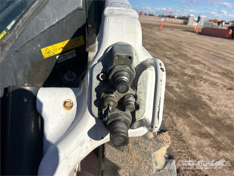 Bobcat S62 Two-Speed Skid Steer Loader Mini Pale Gommate