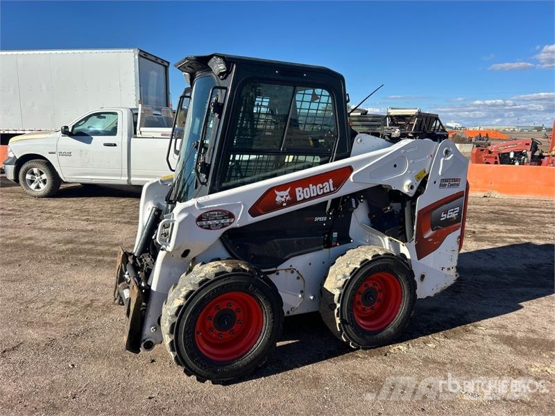 Bobcat S62 Two-Speed Skid Steer Loader Mini Pale Gommate