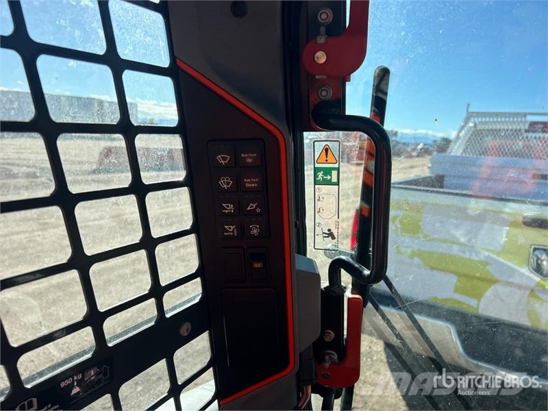 Bobcat S62 Two-Speed Skid Steer Loader Mini Pale Gommate