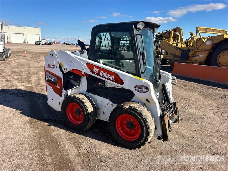 Bobcat S62 Two-Speed Skid Steer Loader Mini Pale Gommate