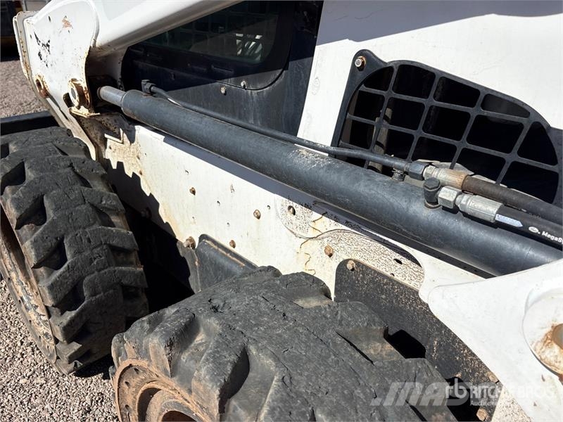 Bobcat S630 لوادر انزلاقية التوجيه