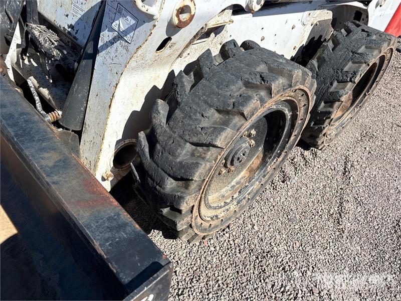 Bobcat S630 لوادر انزلاقية التوجيه