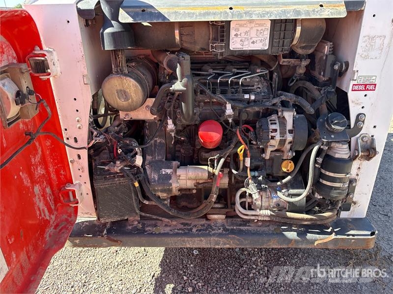 Bobcat S630 لوادر انزلاقية التوجيه