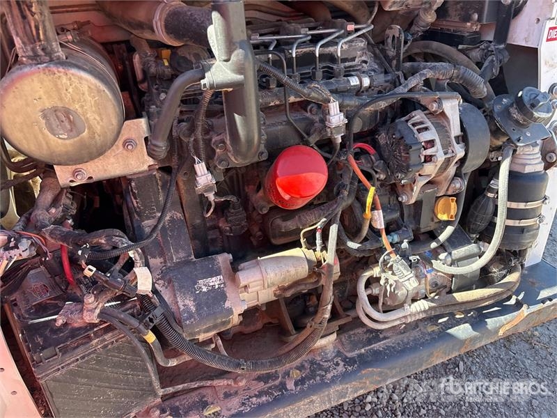 Bobcat S630 لوادر انزلاقية التوجيه
