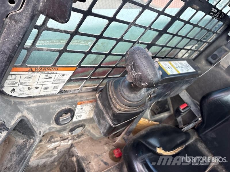 Bobcat S630 لوادر انزلاقية التوجيه