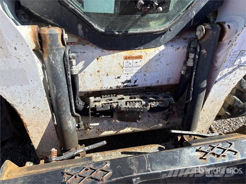 Bobcat S630 لوادر انزلاقية التوجيه