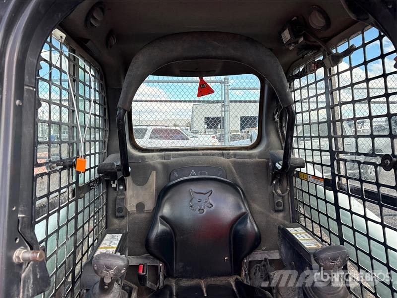 Bobcat S630 لوادر انزلاقية التوجيه