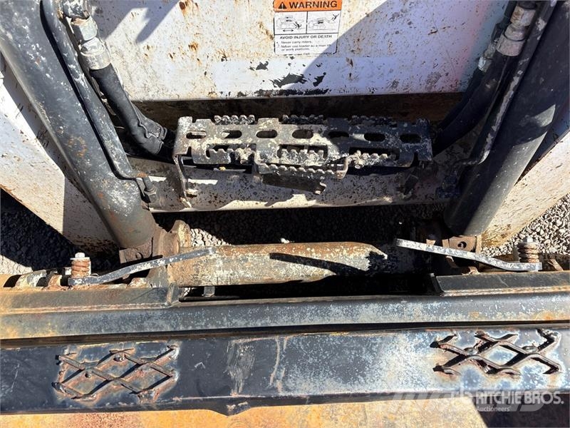 Bobcat S630 لوادر انزلاقية التوجيه