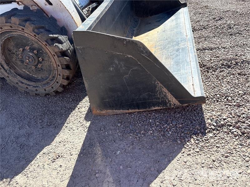Bobcat S630 لوادر انزلاقية التوجيه