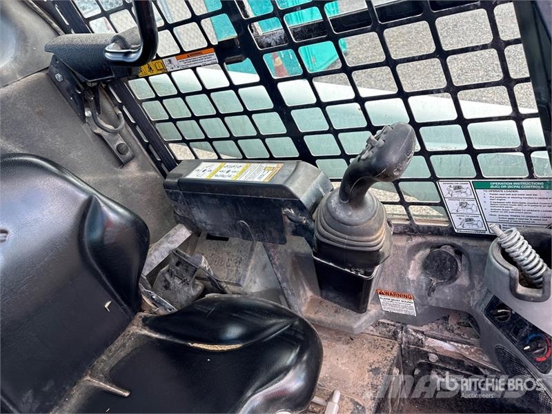 Bobcat S630 لوادر انزلاقية التوجيه
