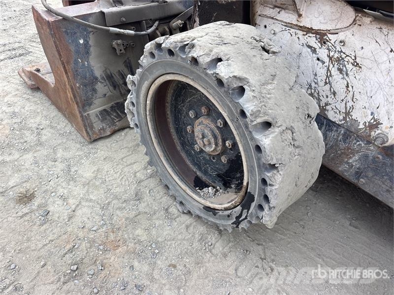 Bobcat S650 Skid steer loaders