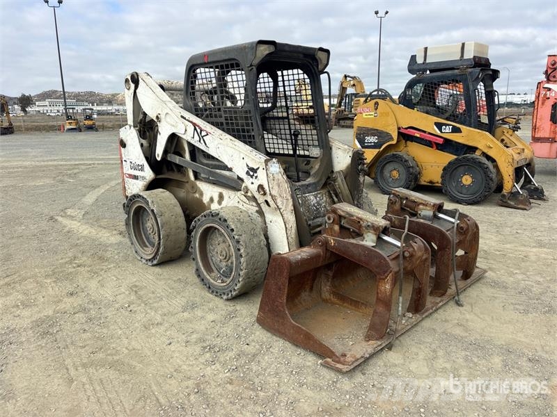 Bobcat S650 Skid steer loaders