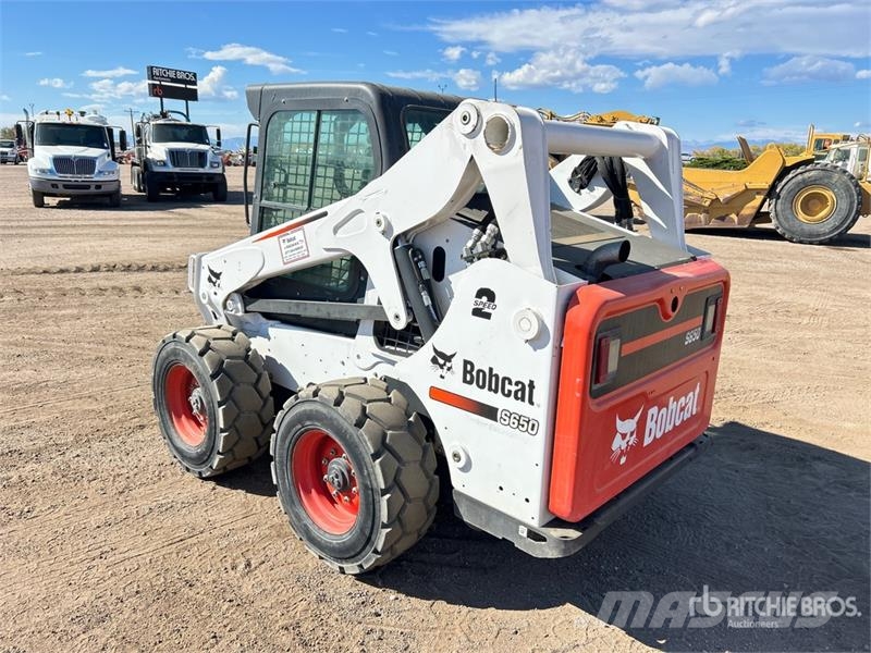 Bobcat S650 Skid steer mini nakladalci