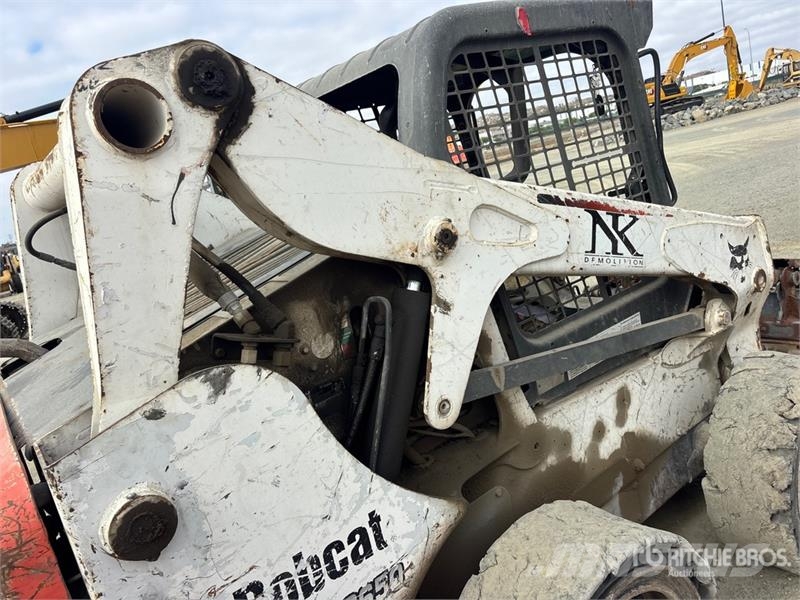Bobcat S650 Skid steer loaders