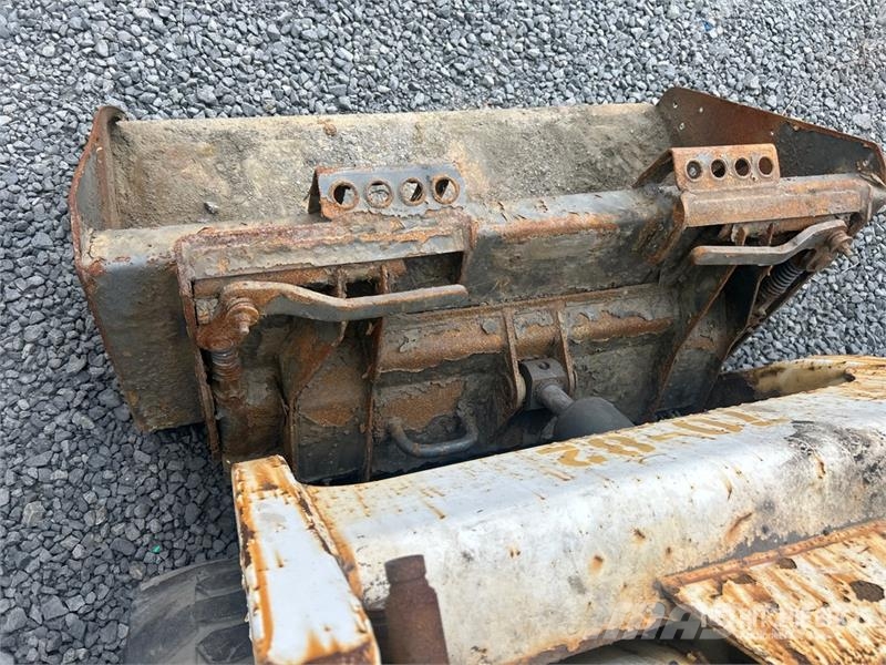 Bobcat S70 Skid steer mini nakladalci