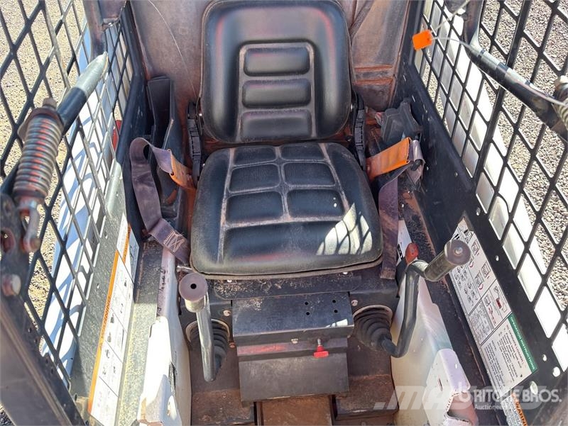 Bobcat S70 Мини-погрузчики