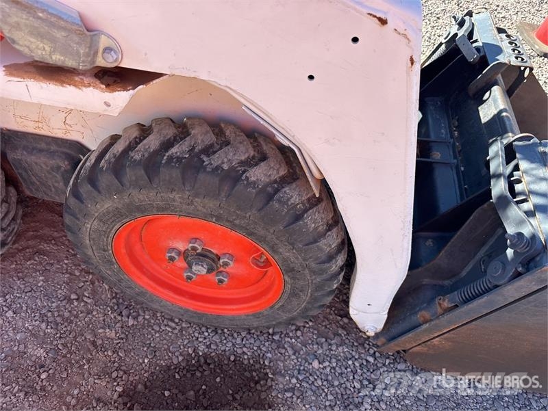 Bobcat S70 Мини-погрузчики