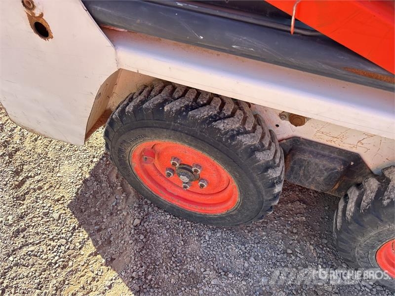 Bobcat S70 Мини-погрузчики