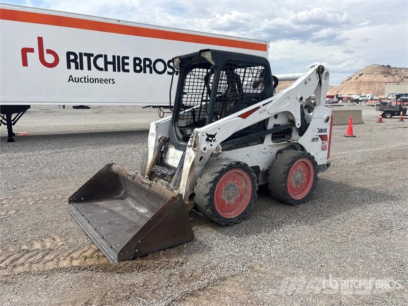 Bobcat S740 Мини-погрузчики