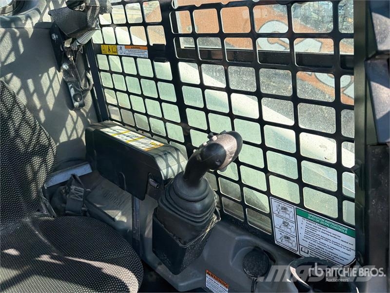 Bobcat S740 Мини-погрузчики