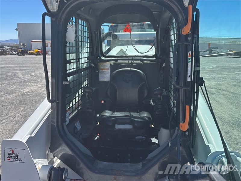 Bobcat S740 Skid steer mini nakladalci
