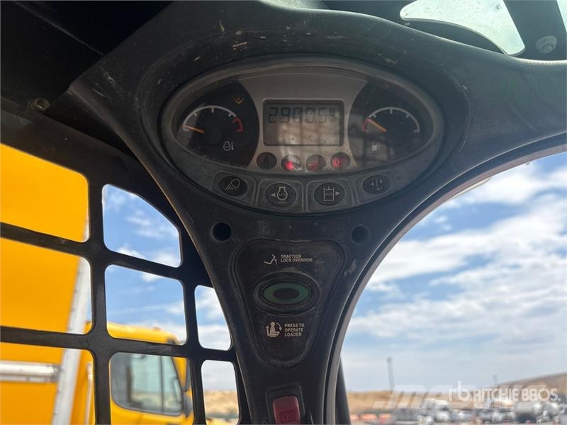 Bobcat S740 Мини-погрузчики