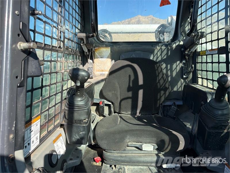 Bobcat S740 Мини-погрузчики