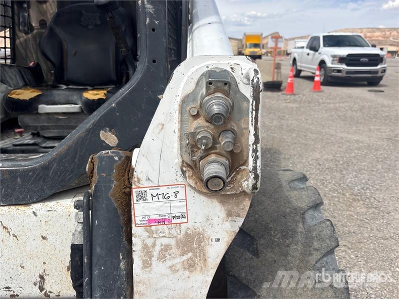 Bobcat S740 Мини-погрузчики