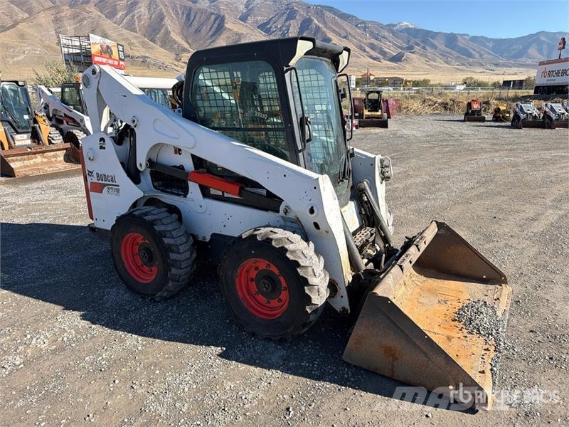 Bobcat S740 Мини-погрузчики