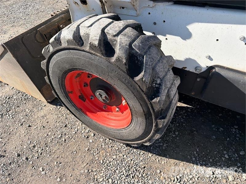 Bobcat S740 Мини-погрузчики