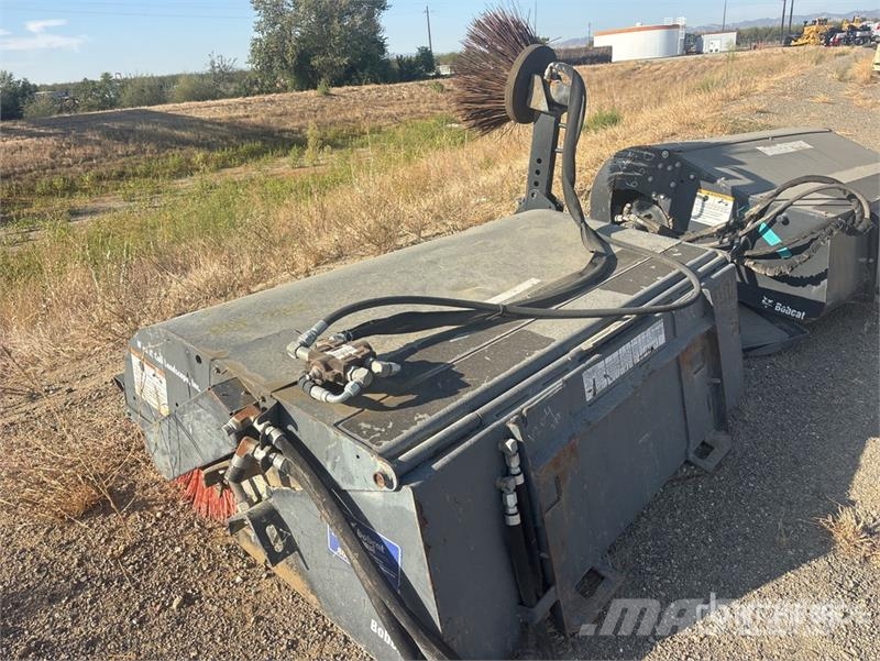 Bobcat Sweeper 72 72 in Skid Steer Sweeper Bürsten