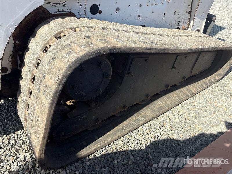 Bobcat T300 Skid steer loaders