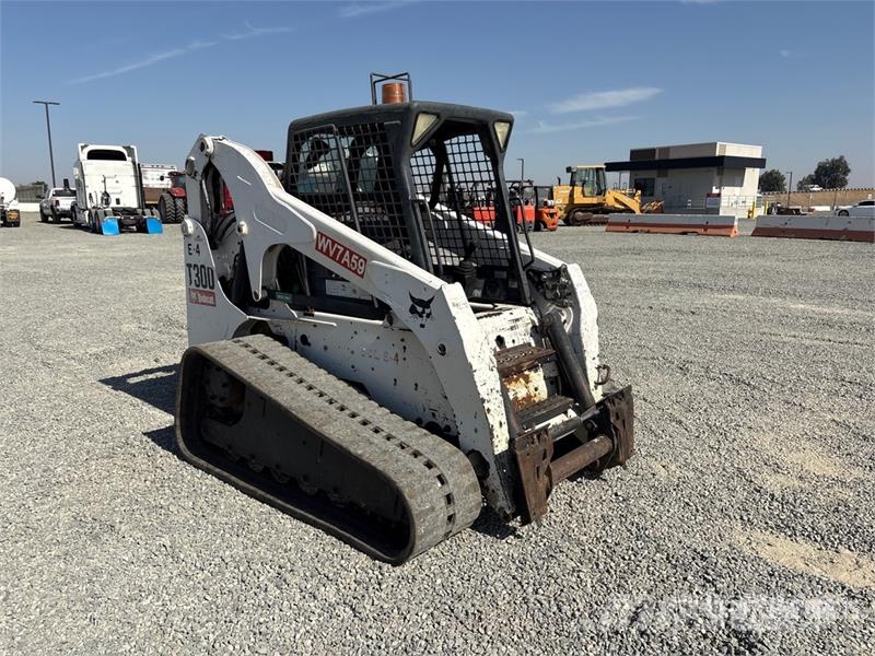Bobcat T300 Skid steer loaders