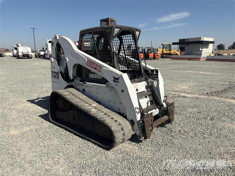 Bobcat T320 Skid steer loaders