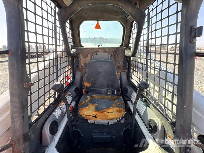 Bobcat T320 Skid steer loaders