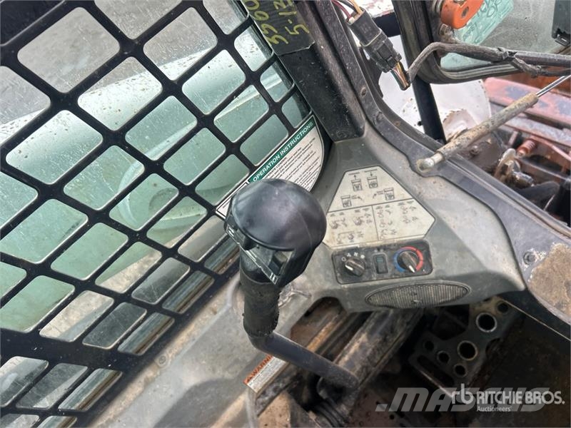 Bobcat T590 Mini Pale Gommate