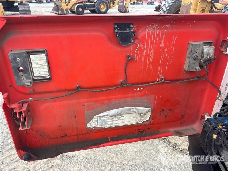 Bobcat T650 Skid steer loaders