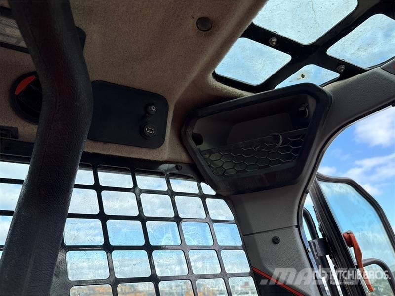 Bobcat T66 Kompaktlastare