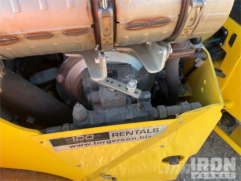 Bomag BW120AD-5 트윈 드럼 롤러