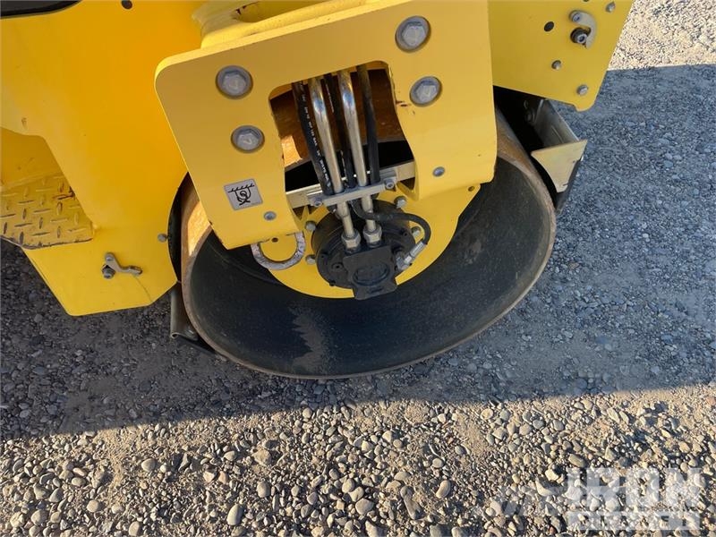 Bomag BW120AD-5 트윈 드럼 롤러