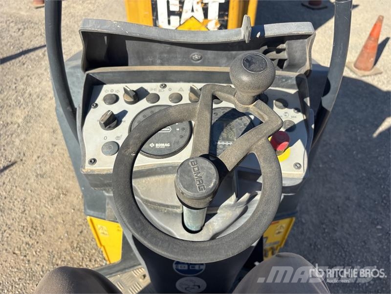 Bomag BW120SL-5 Double Drum Roller Dvojni valjarji