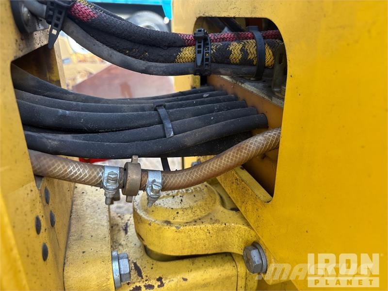 Bomag BW138AC Double Drum Roller مداحل ثنائية الاسطوانة