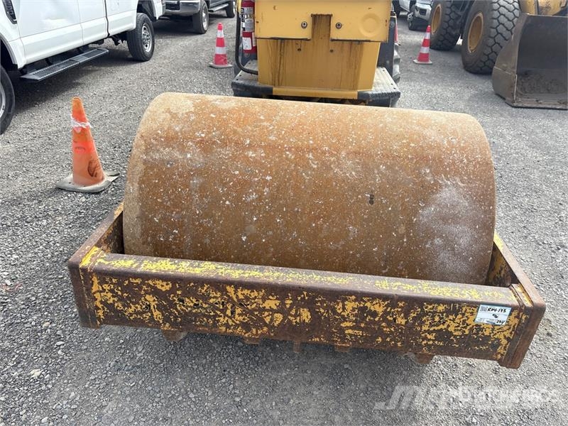 Bomag BW142D Smooth Drum Compactor Enojni valjarji