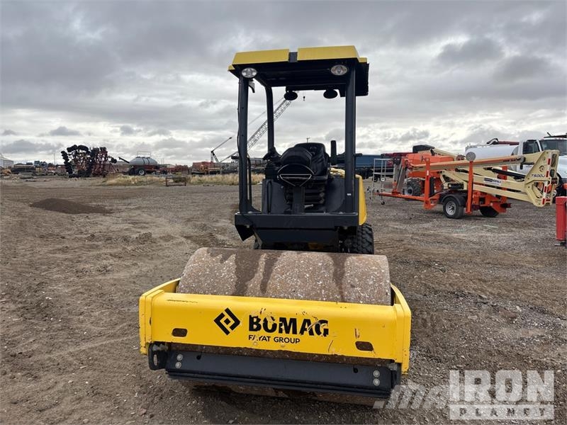 Bomag BW145D Smooth Drum Compactor 振動ローラ
