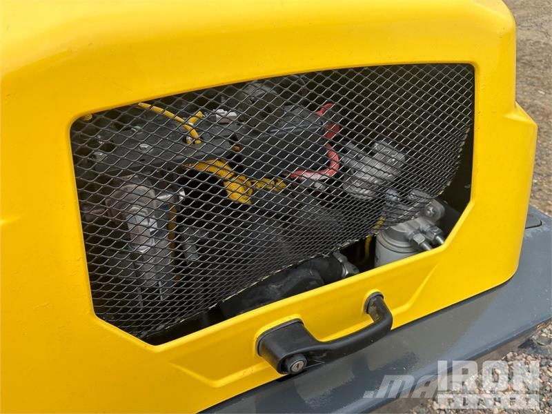 Bomag BW145D Smooth Drum Compactor 振動ローラ