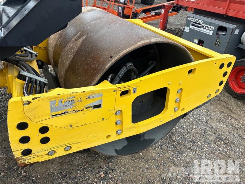 Bomag BW145D Smooth Drum Compactor 振動ローラ