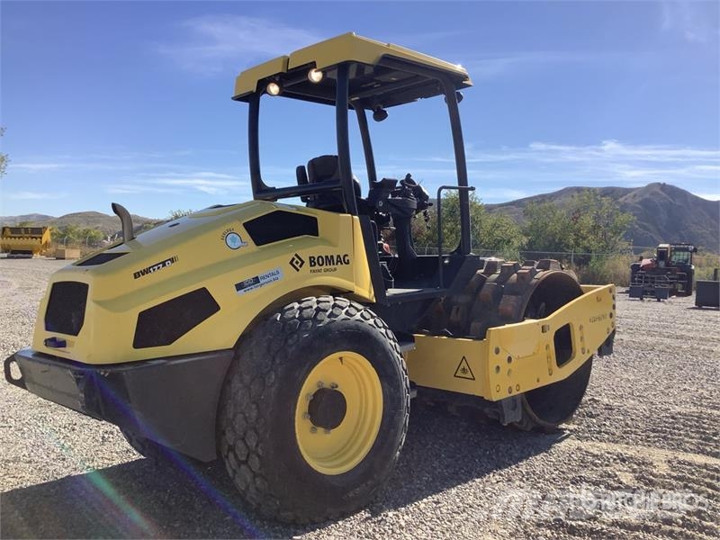 Bomag BW177D-5 Padfoot Drum Compactor Compactoare monocilindrice